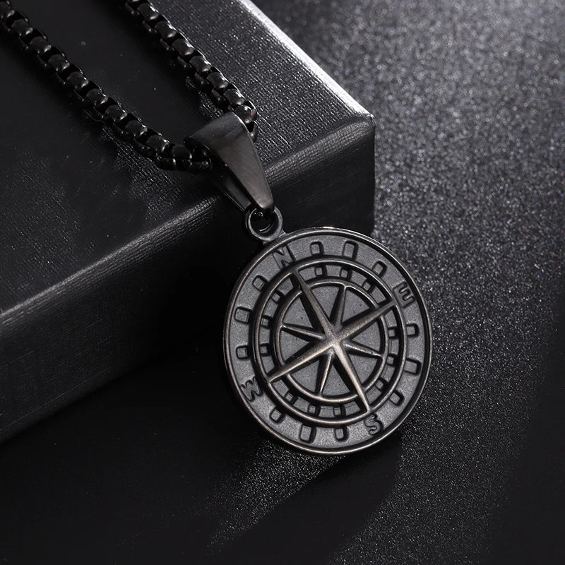 Vintage Compass Medal Pendant Stainless Steel Necklace Mens High Quality round Hip Hop Trend Jewelry Gifts Wholesale